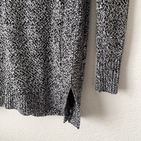 Loft’s brand . Size XSP. Color white & black . New - Picture 5 of 7